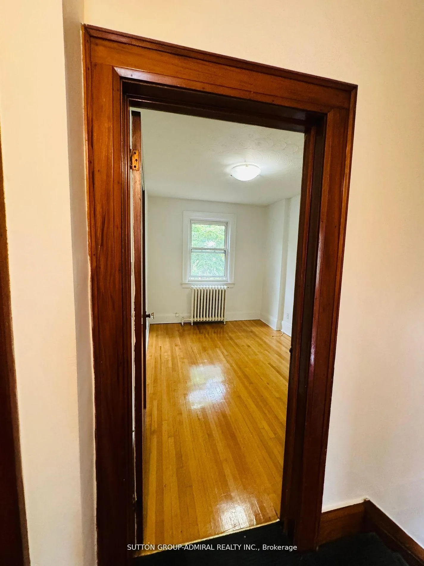Photo 10 of 52 Lawrence Avenue E, Toronto, Lawrence Park North — HOMEH
