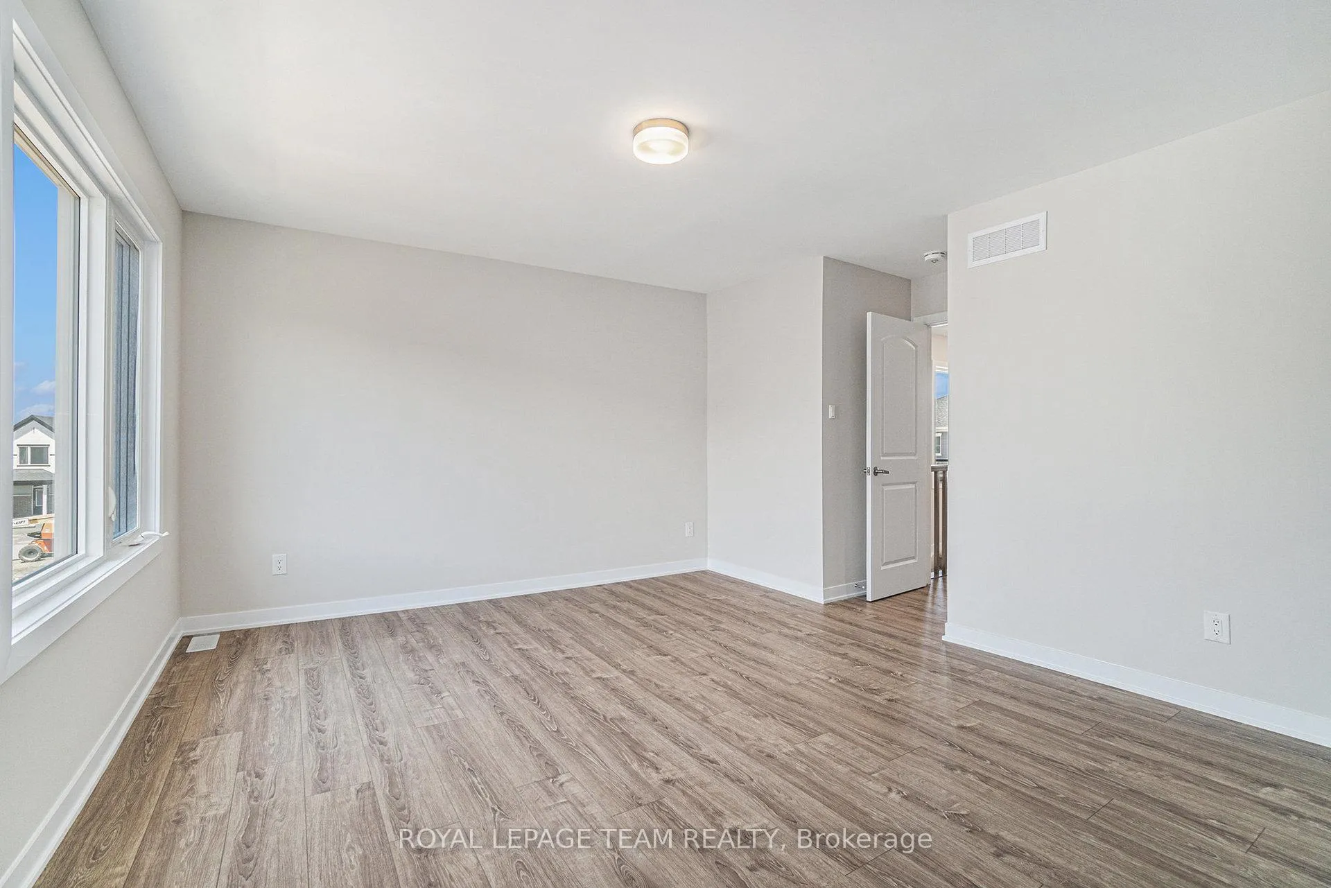 Photo 13 of 850 Andesite Terrace N, Ottawa, Barrhaven - Half Moon Bay — HOMEH