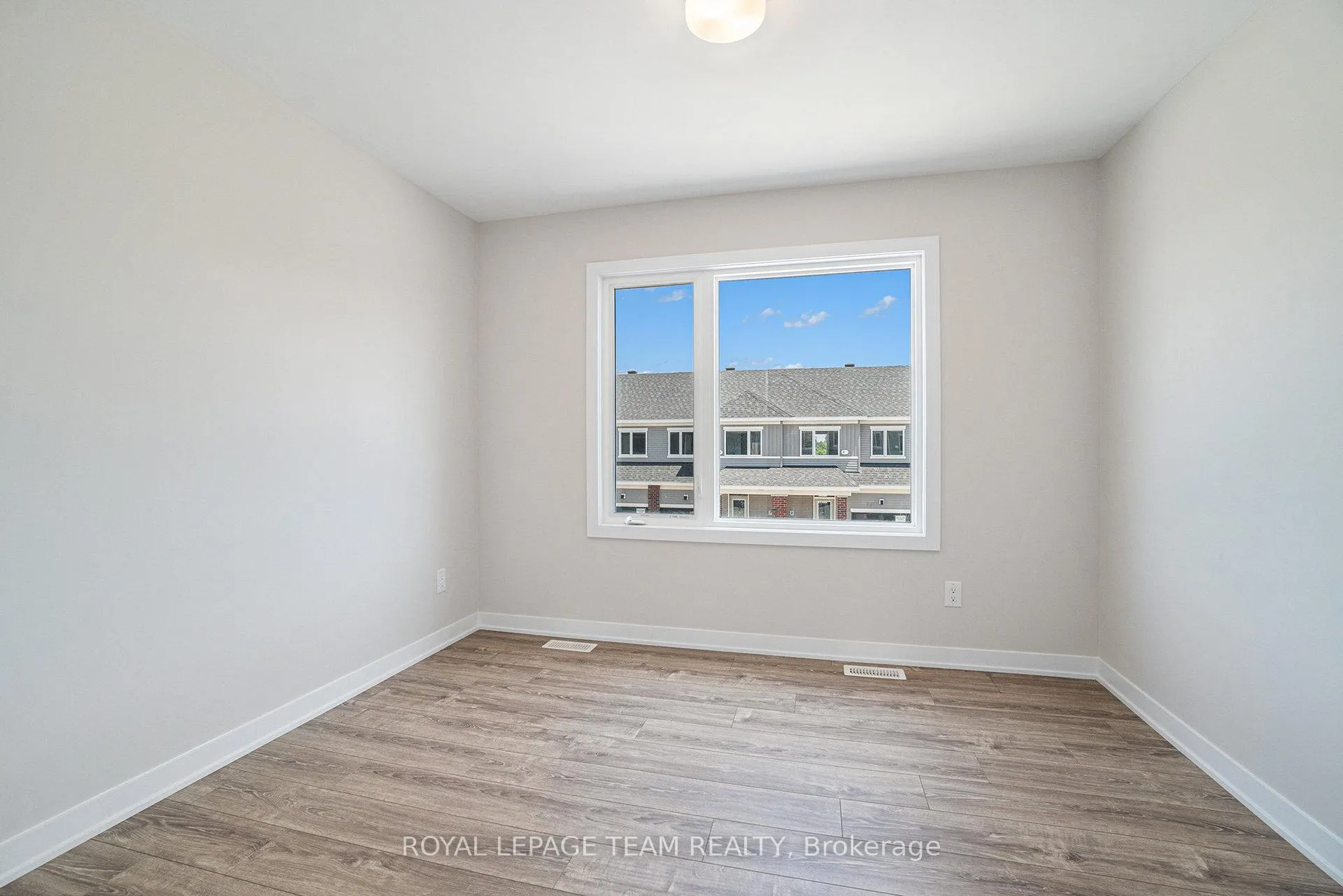 Photo 16 of 850 Andesite Terrace N, Ottawa, Barrhaven - Half Moon Bay — HOMEH