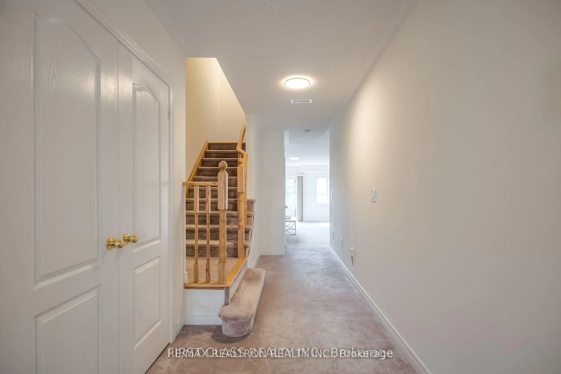 Photo 3 of 1719 Carousel Drive, Pickering, Duffin Heights — HOMEH