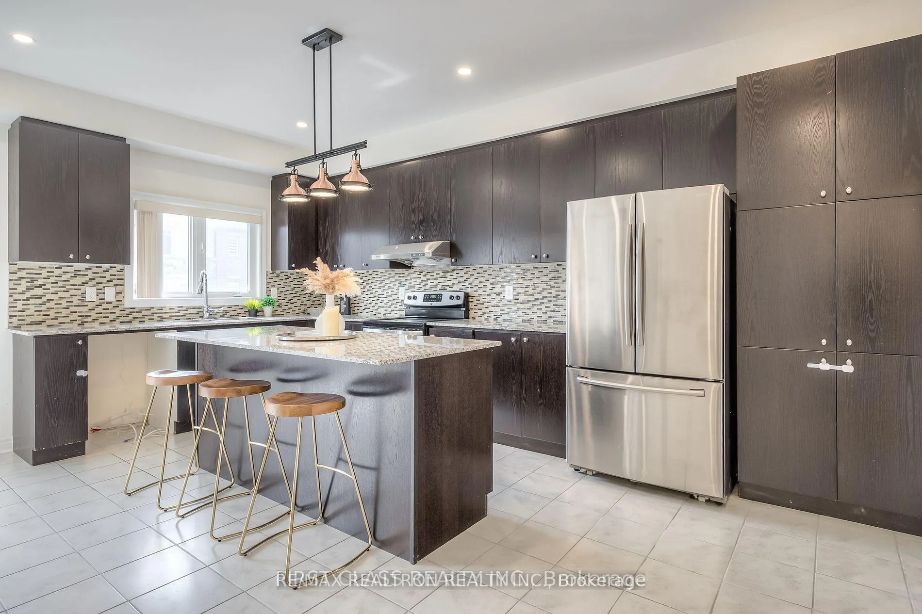 Photo 11 of 1719 Carousel Drive, Pickering, Duffin Heights — HOMEH