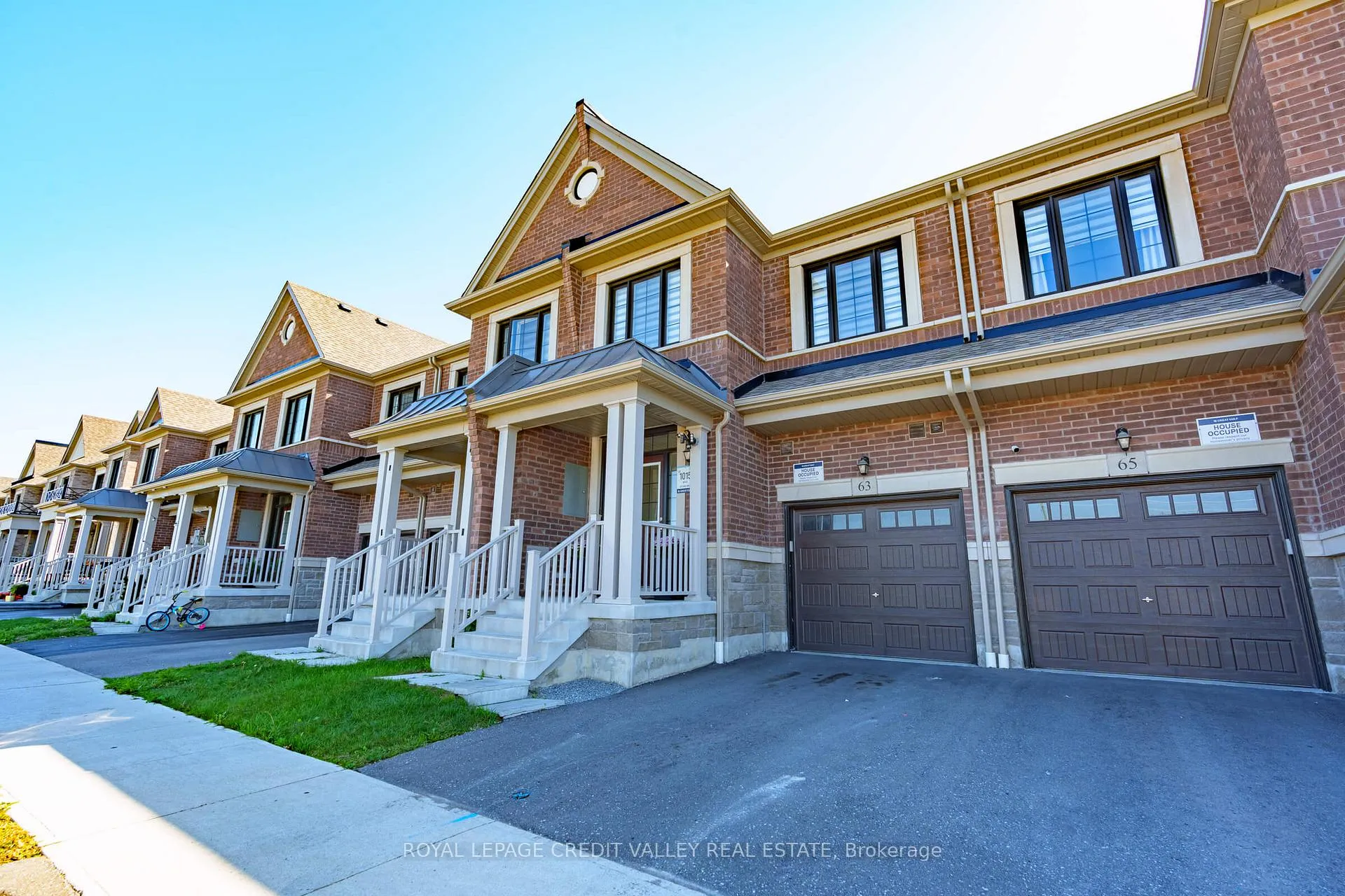 Photo 2 of 63 Laing Drive, Whitby, Rural Whitby — HOMEH