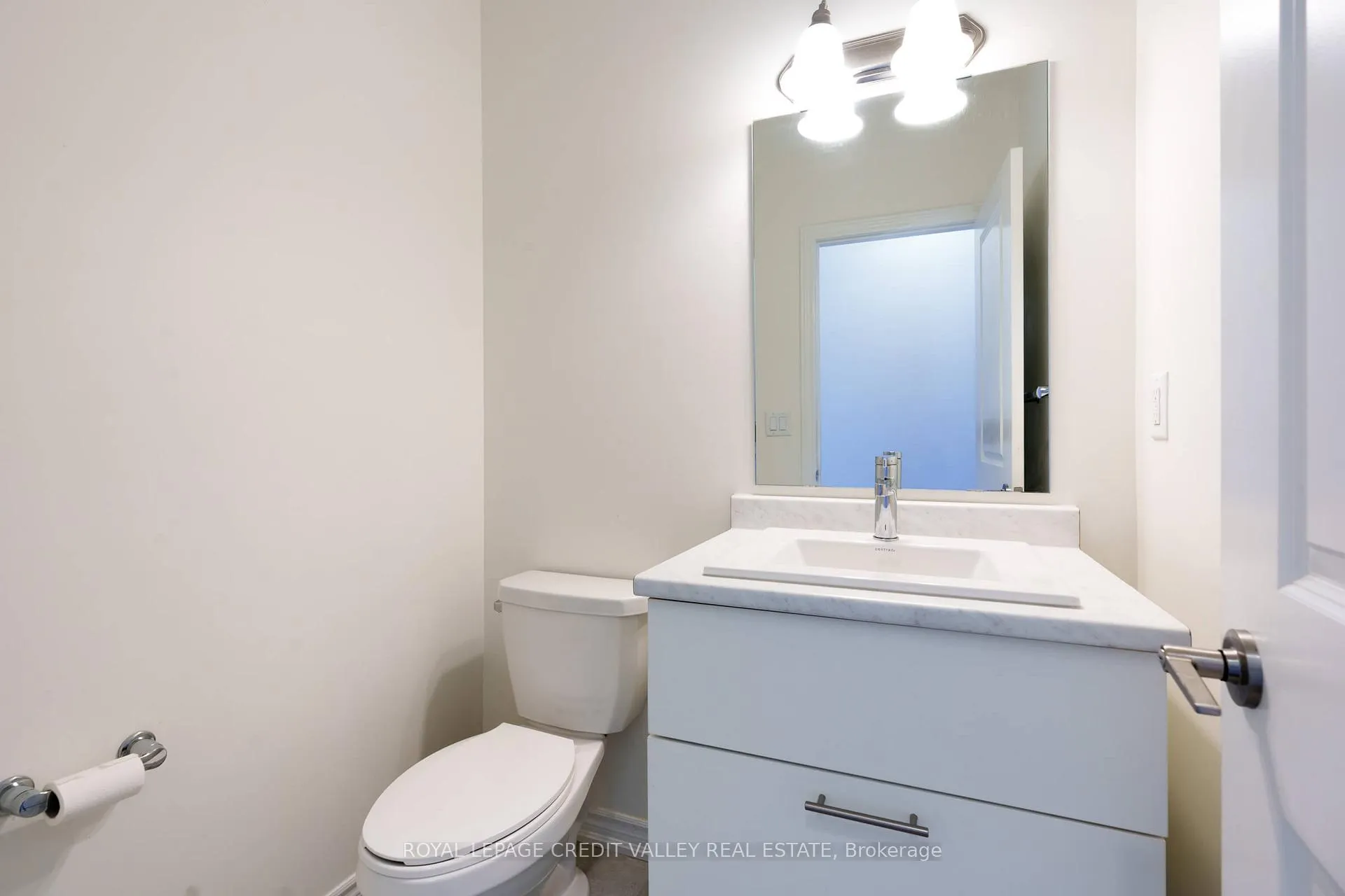 Photo 6 of 63 Laing Drive, Whitby, Rural Whitby — HOMEH