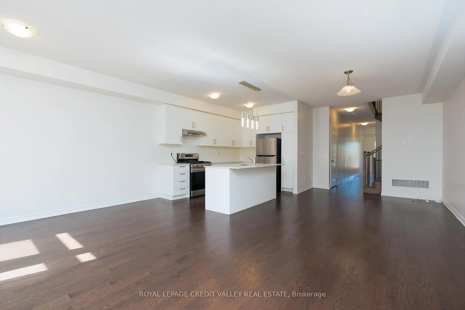 Photo 13 of 63 Laing Drive, Whitby, Rural Whitby — HOMEH