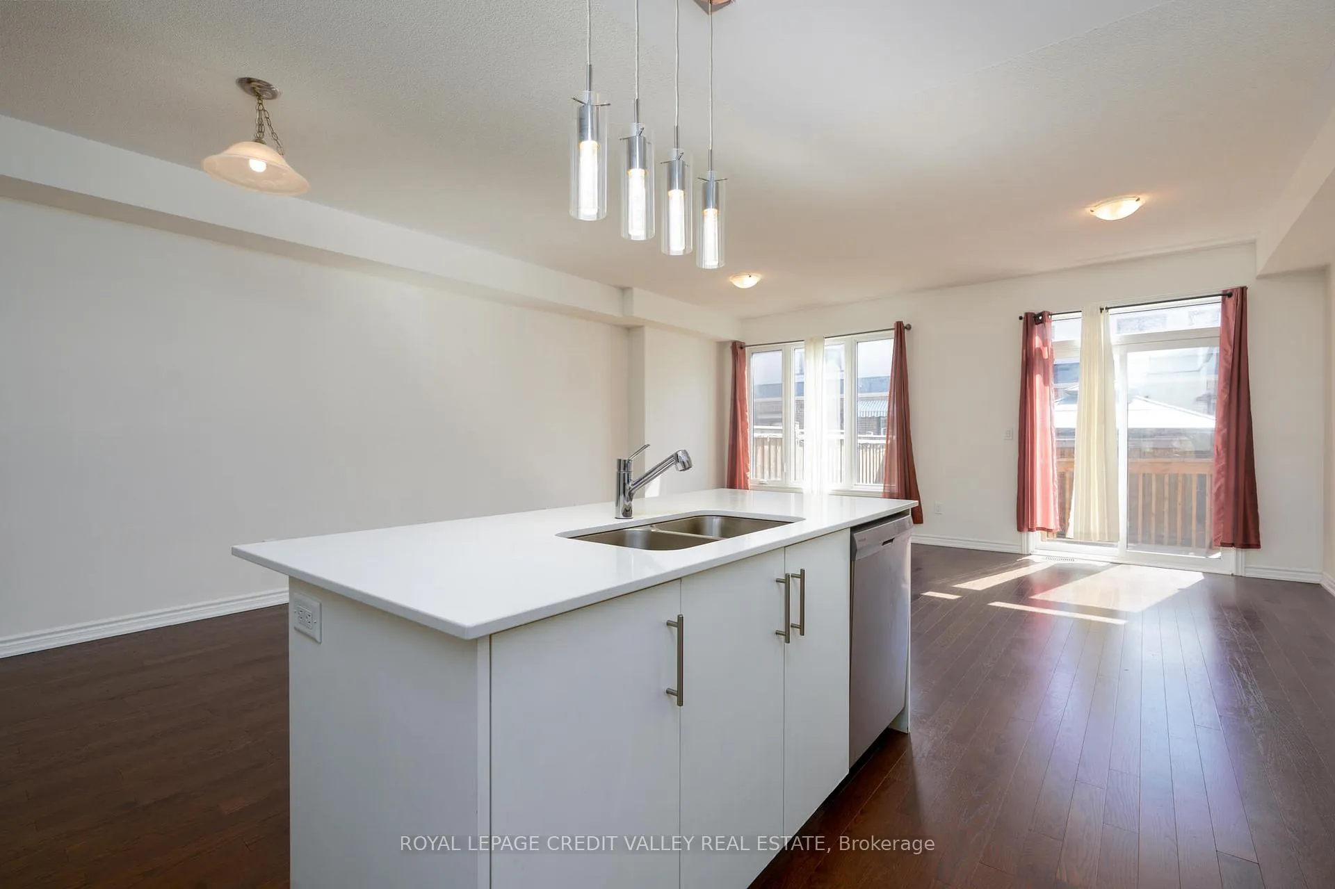 Photo 15 of 63 Laing Drive, Whitby, Rural Whitby — HOMEH