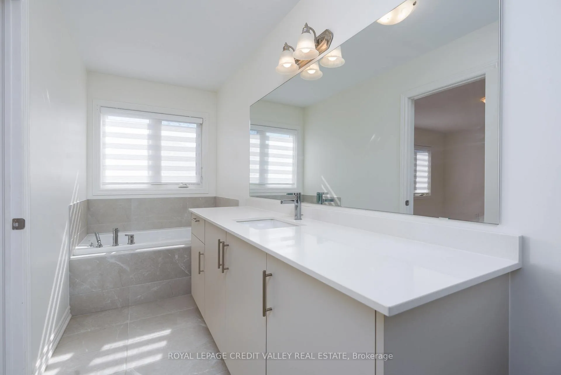 Photo 24 of 63 Laing Drive, Whitby, Rural Whitby — HOMEH