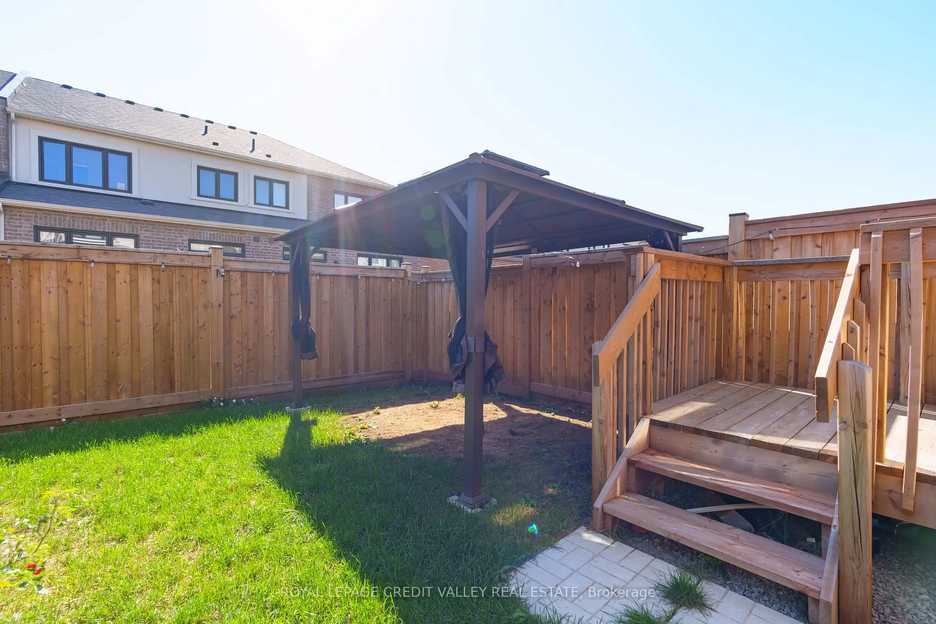 Photo 30 of 63 Laing Drive, Whitby, Rural Whitby — HOMEH