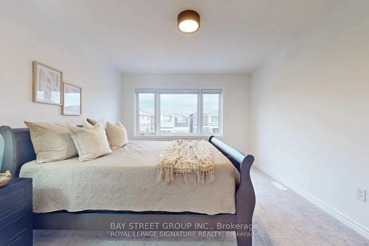 Photo 32 of 49 Broden Crescent, Whitby, Rural Whitby — HOMEH