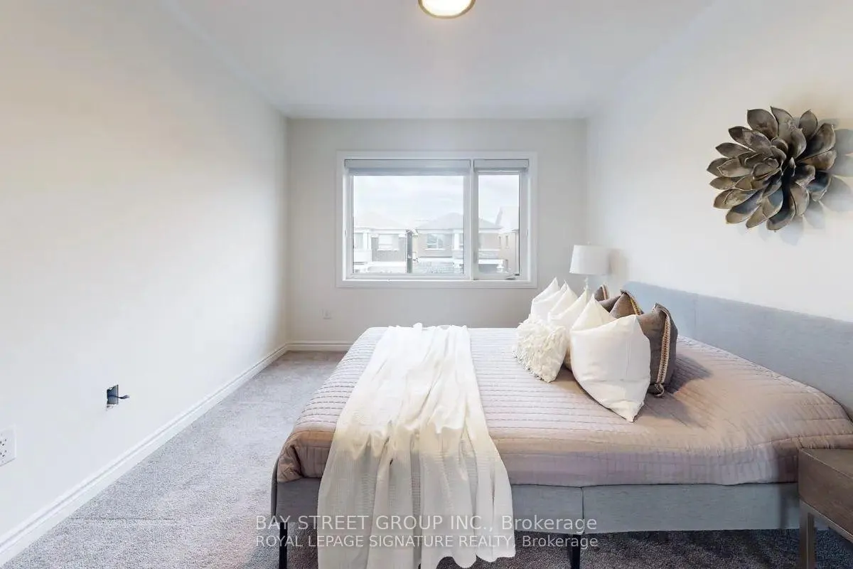 Photo 34 of 49 Broden Crescent, Whitby, Rural Whitby — HOMEH