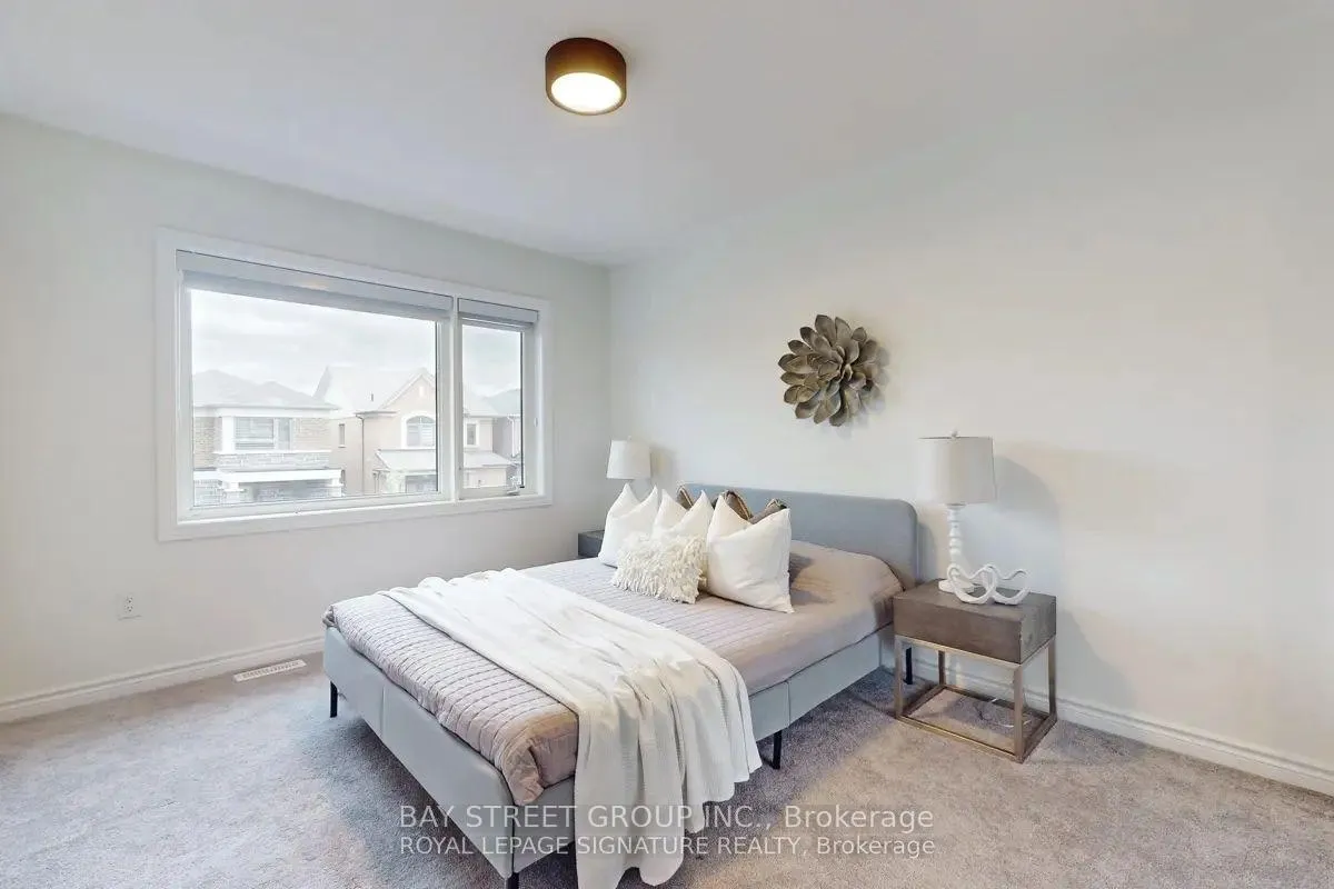 Photo 35 of 49 Broden Crescent, Whitby, Rural Whitby — HOMEH