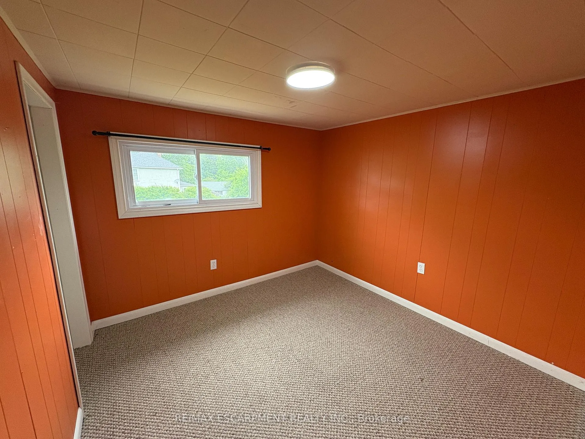 Photo 13 of 1413 Station Street, Pelham, Fonthill — HOMEH