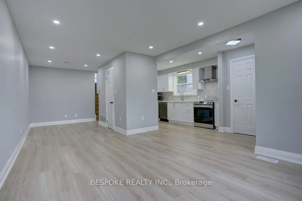 Photo 5 of Unit MAIN, 82 Waverly Street S, Oshawa, Stevenson — HOMEH