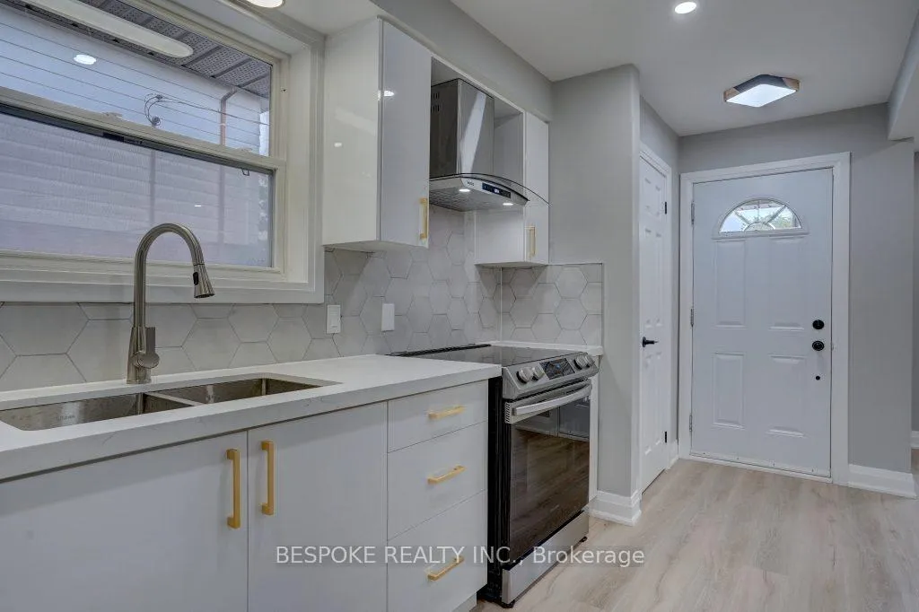 Photo 8 of Unit MAIN, 82 Waverly Street S, Oshawa, Stevenson — HOMEH