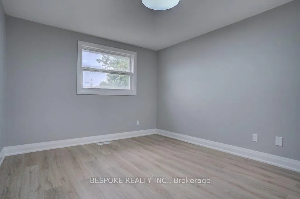Photo 11 of Unit MAIN, 82 Waverly Street S, Oshawa, Stevenson — HOMEH