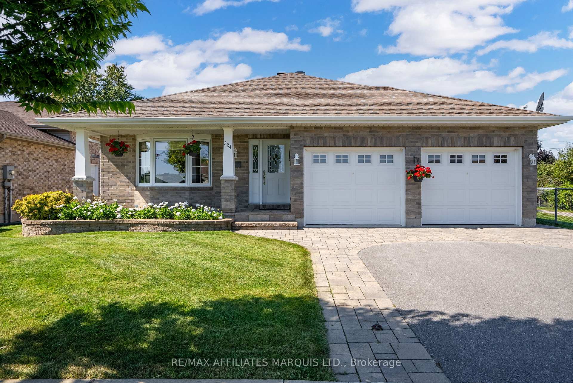 Photo 1 of 324 Glen Nora Drive, Cornwall — HOMEH