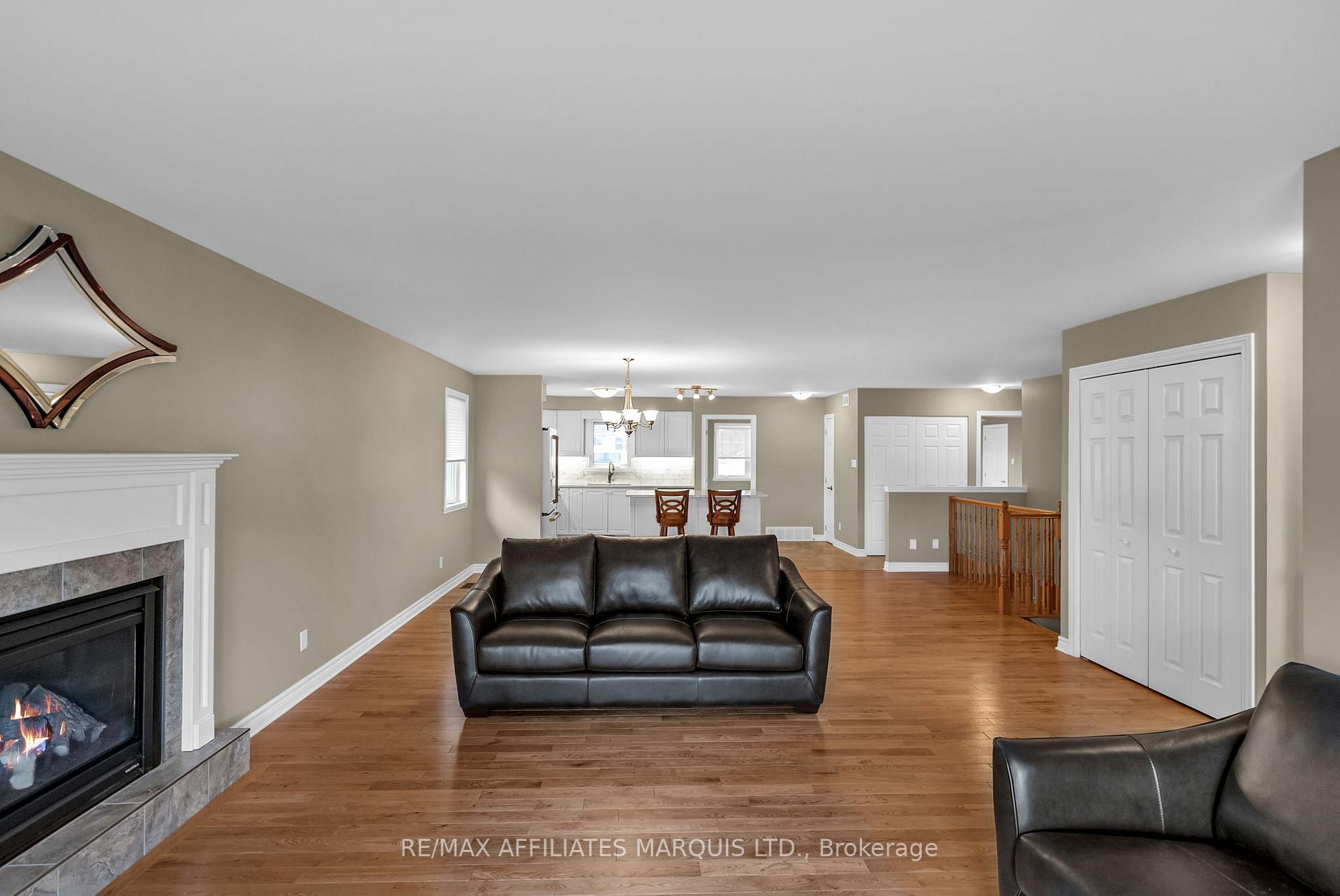 Photo 7 of 324 Glen Nora Drive, Cornwall — HOMEH