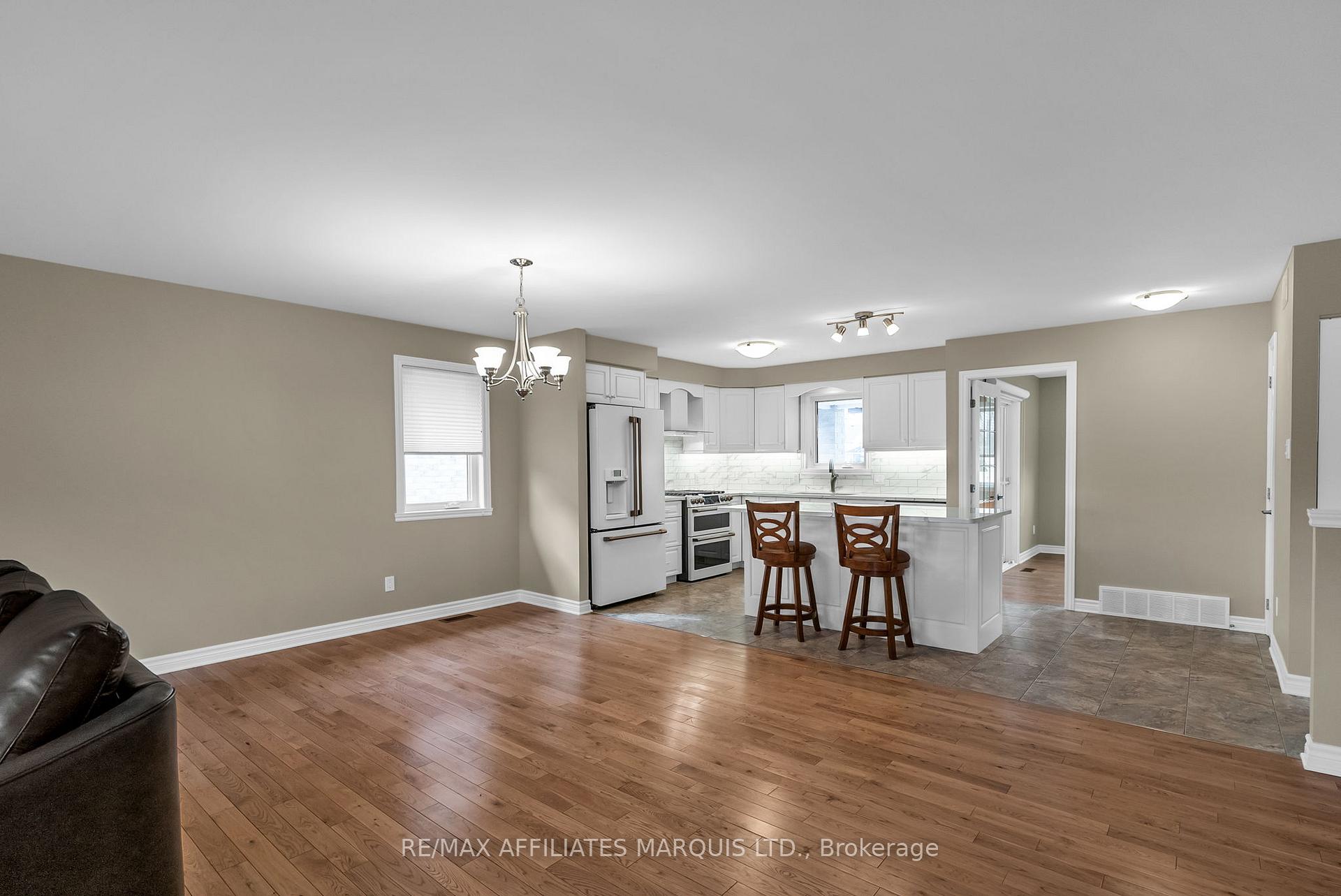 Photo 8 of 324 Glen Nora Drive, Cornwall — HOMEH