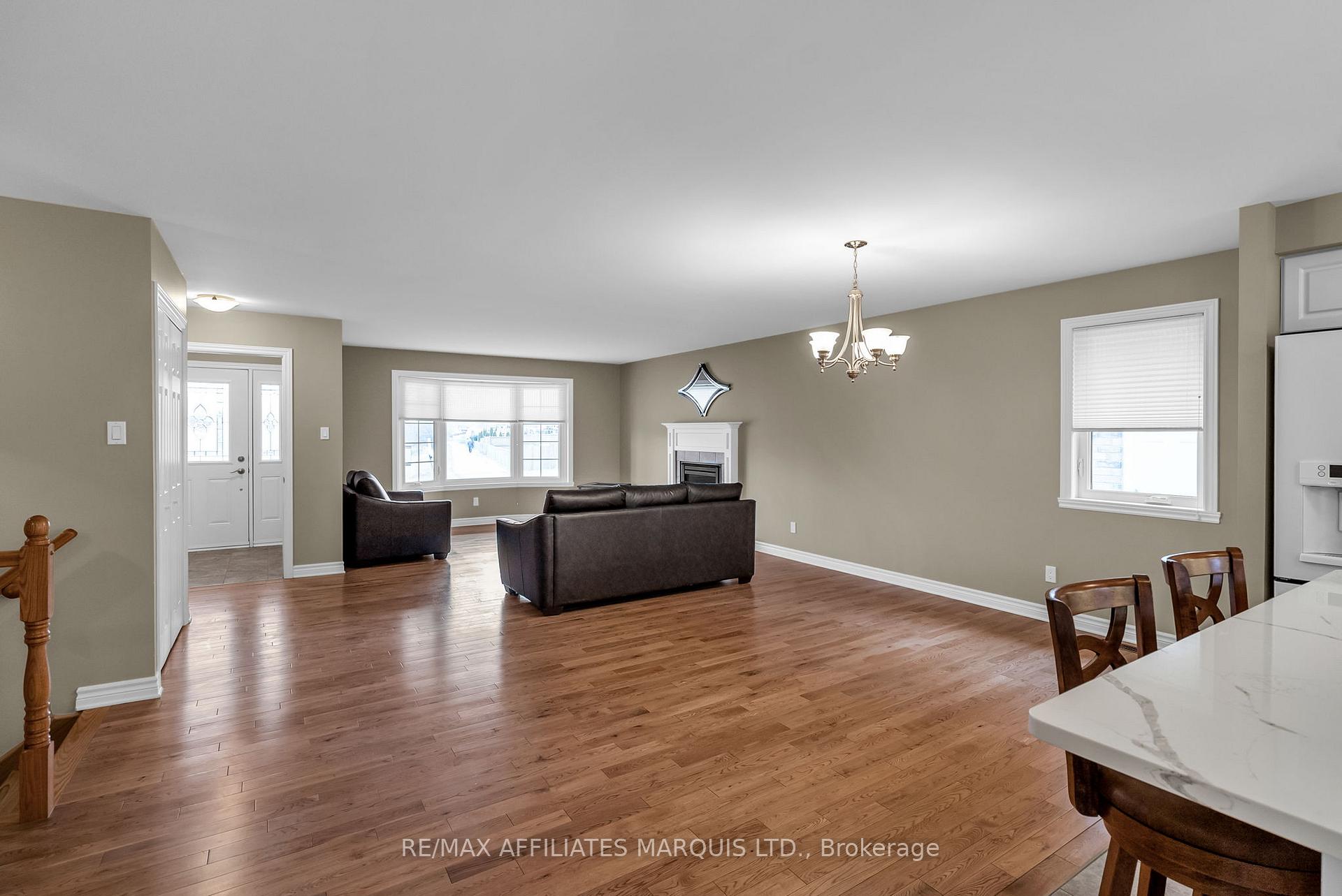 Photo 9 of 324 Glen Nora Drive, Cornwall — HOMEH