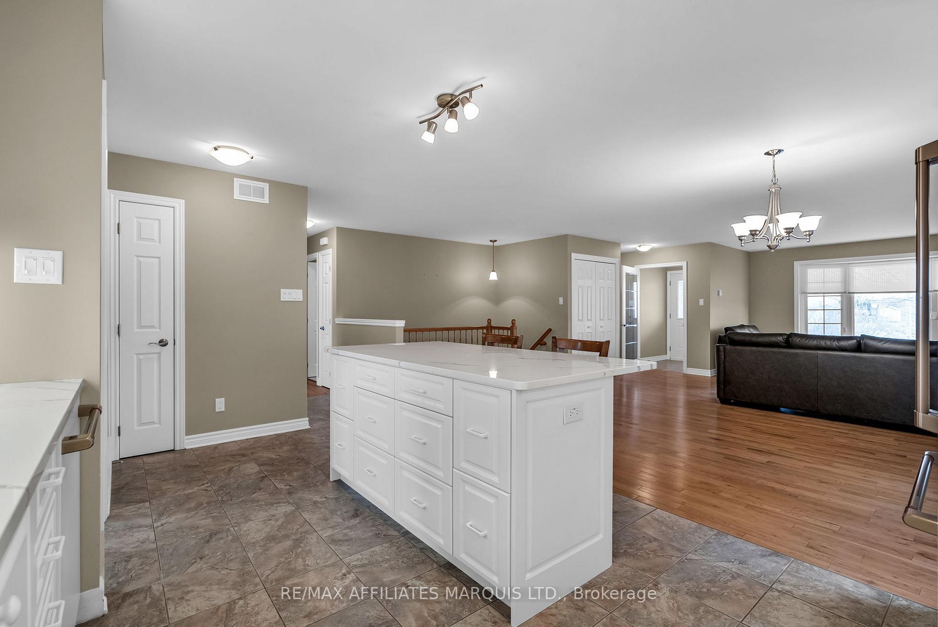 Photo 16 of 324 Glen Nora Drive, Cornwall — HOMEH