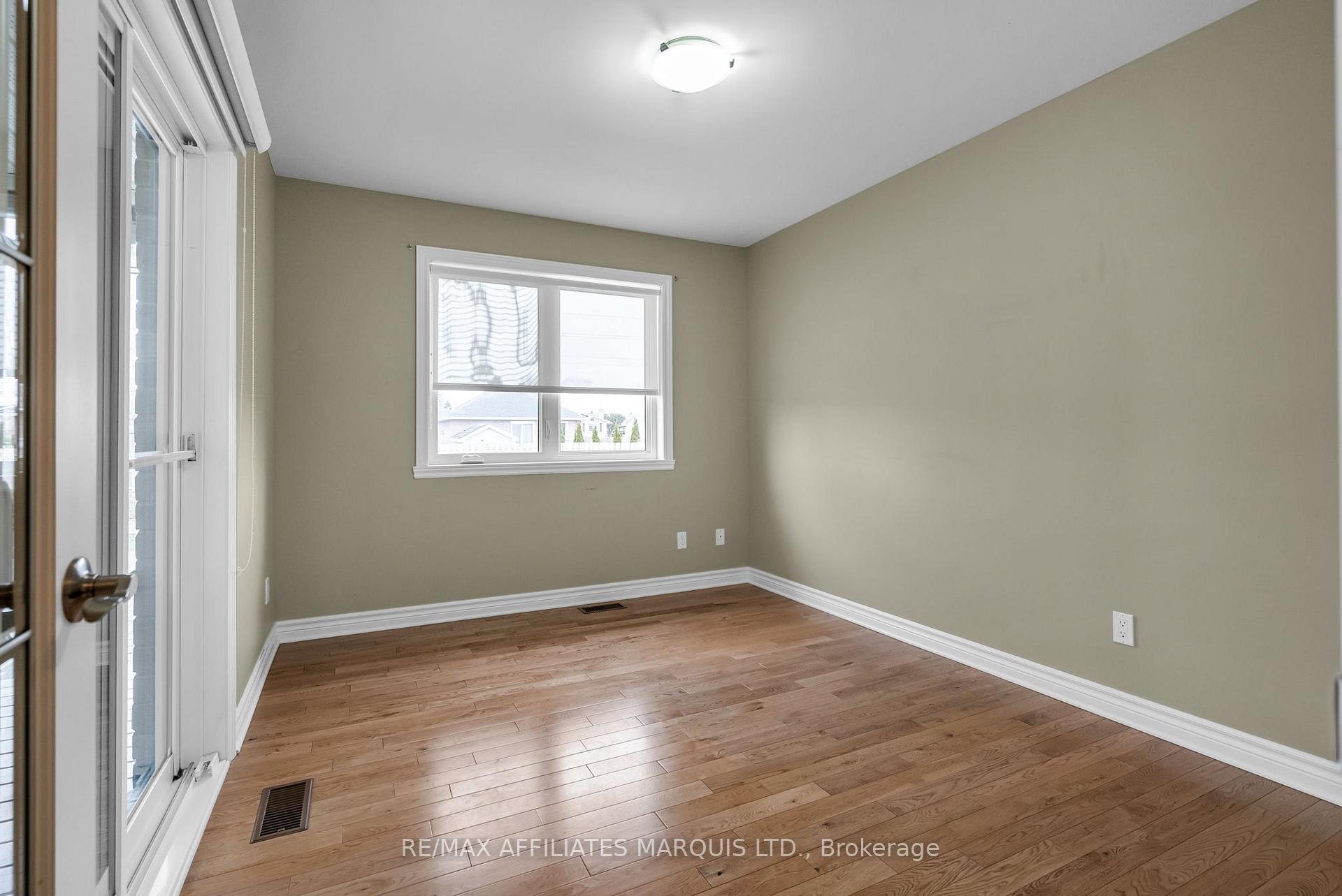 Photo 17 of 324 Glen Nora Drive, Cornwall — HOMEH