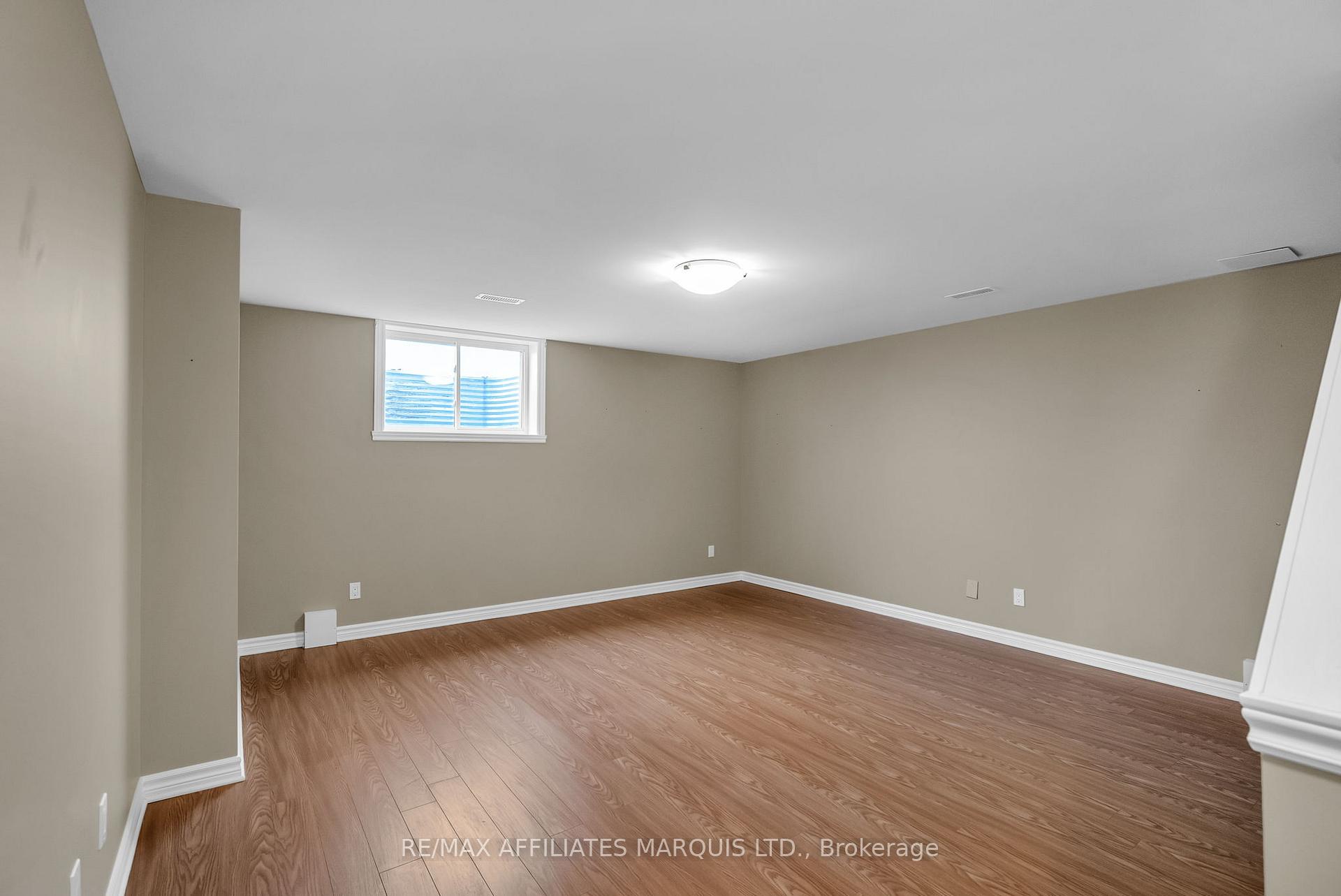 Photo 30 of 324 Glen Nora Drive, Cornwall — HOMEH