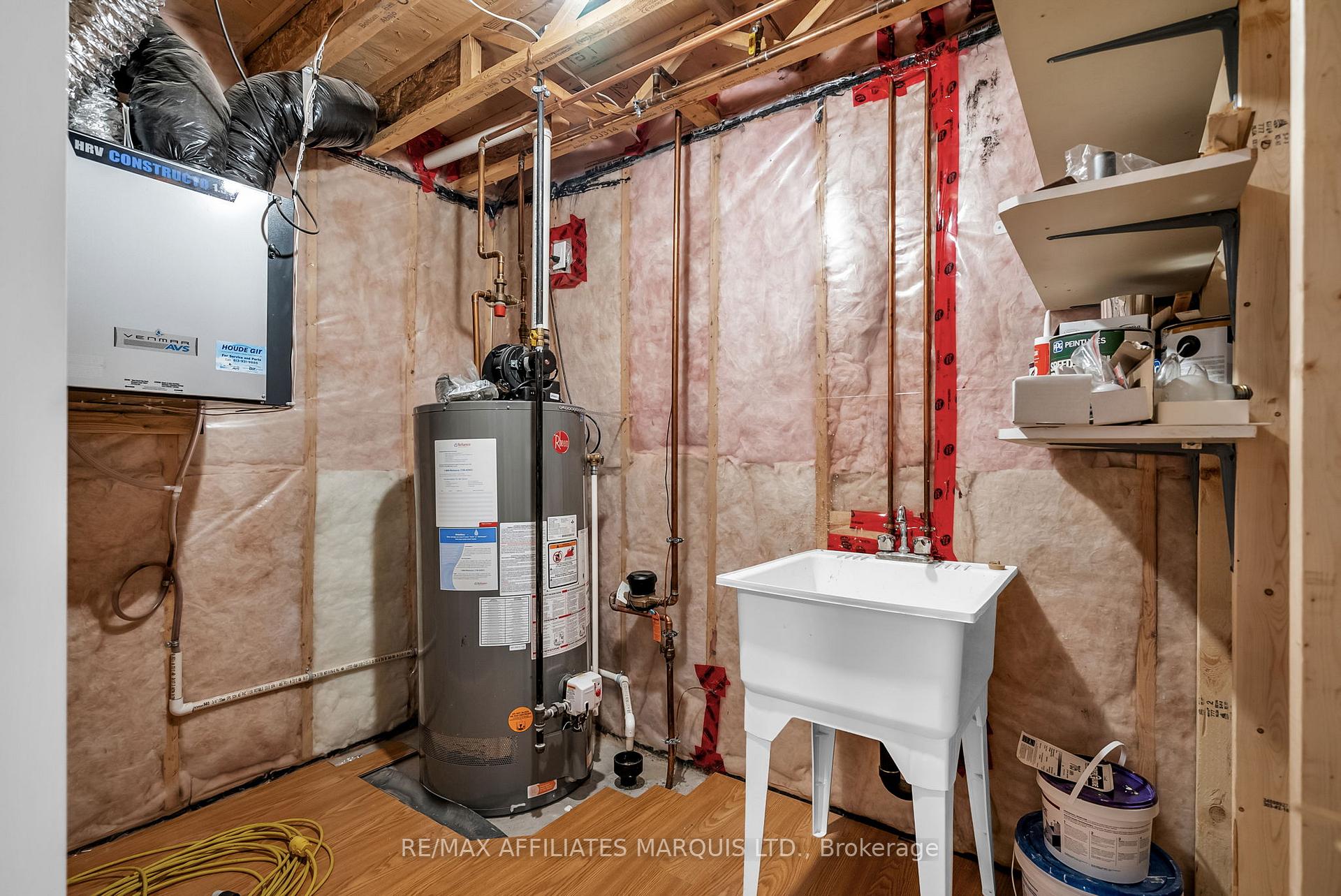 Photo 37 of 324 Glen Nora Drive, Cornwall — HOMEH
