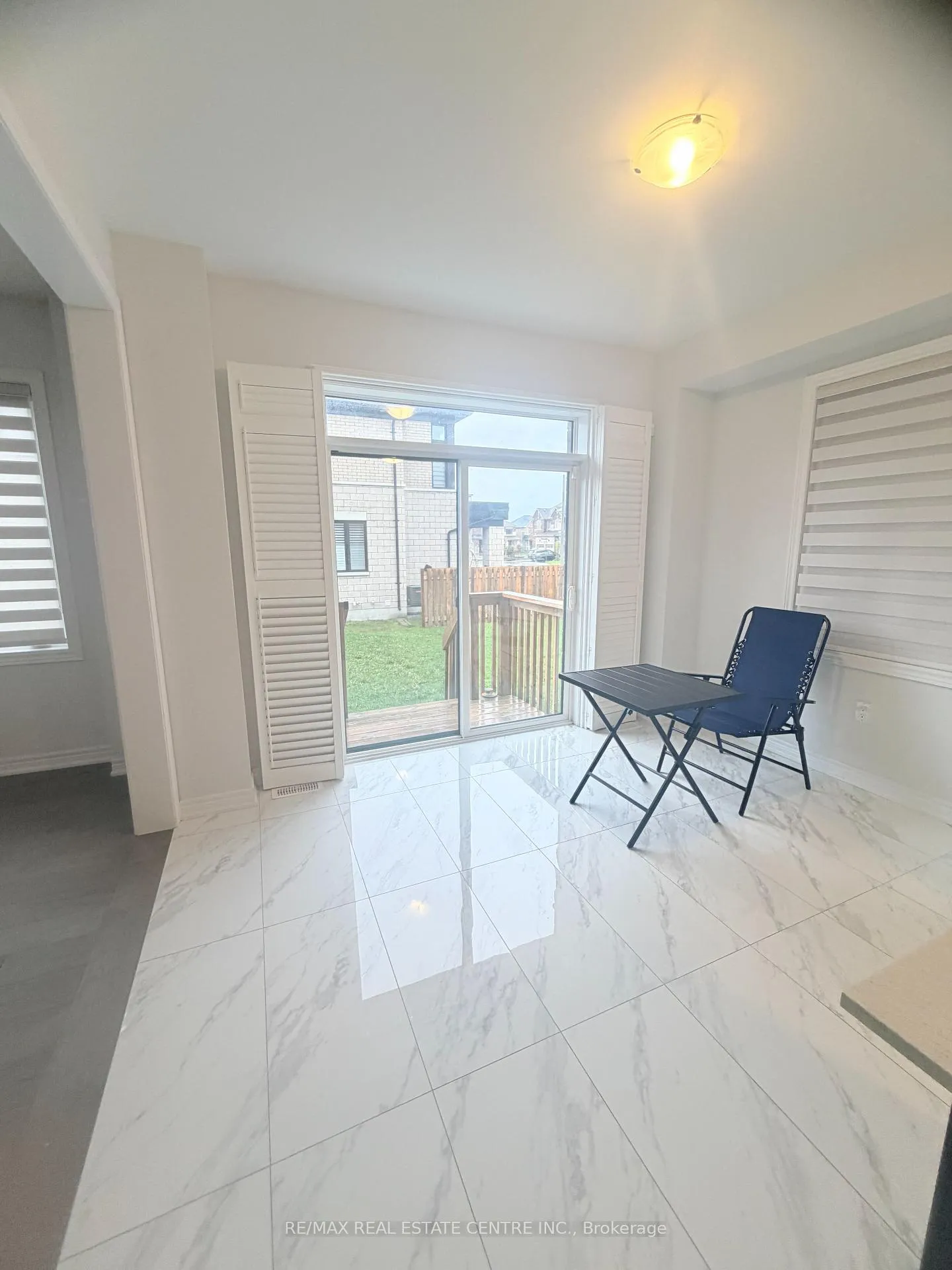 Photo 12 of 53 Woolacott Lane, Clarington, Bowmanville — HOMEH