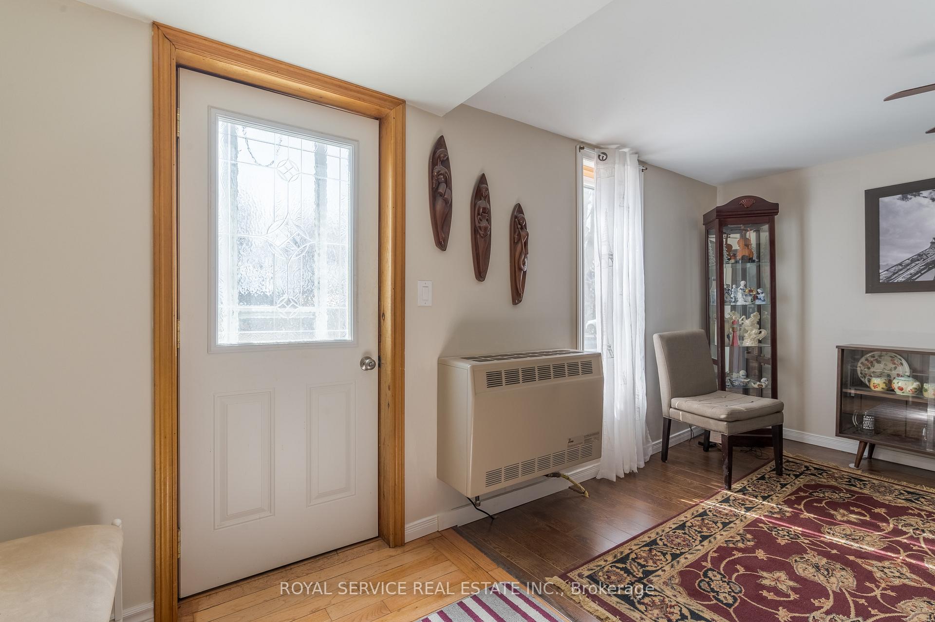 Photo 3 of 94 Albert Street, Cobourg — HOMEH