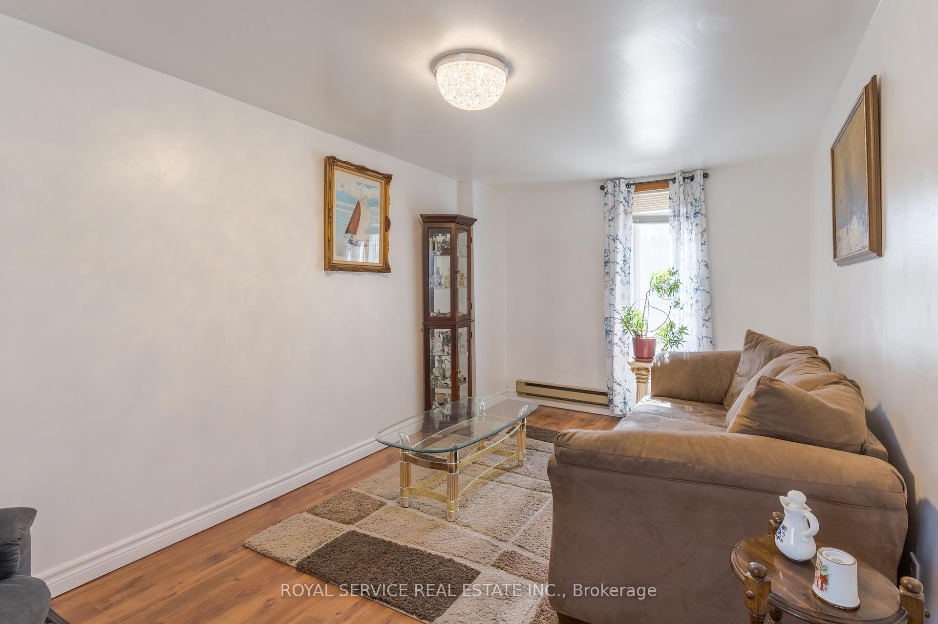 Photo 9 of 94 Albert Street, Cobourg — HOMEH