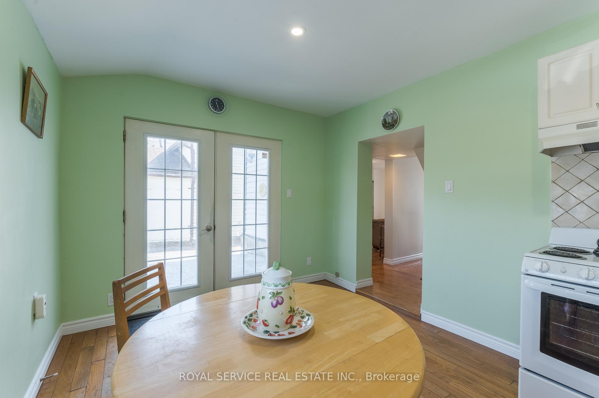 Photo 13 of 94 Albert Street, Cobourg — HOMEH