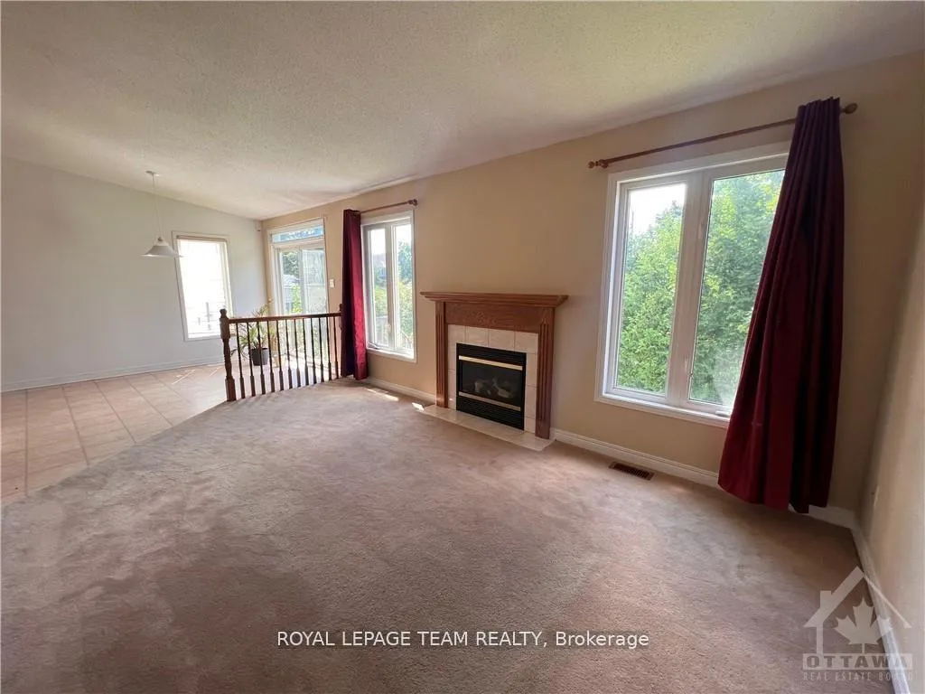 Photo 7 of 35 Rialto Way, Ottawa, Hunt Club Park/Greenboro — HOMEH