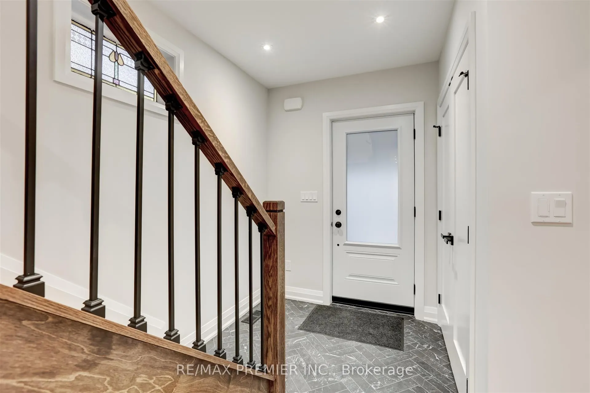 Photo 2 of 257 Westmount Avenue, Toronto, Oakwood Village — HOMEH