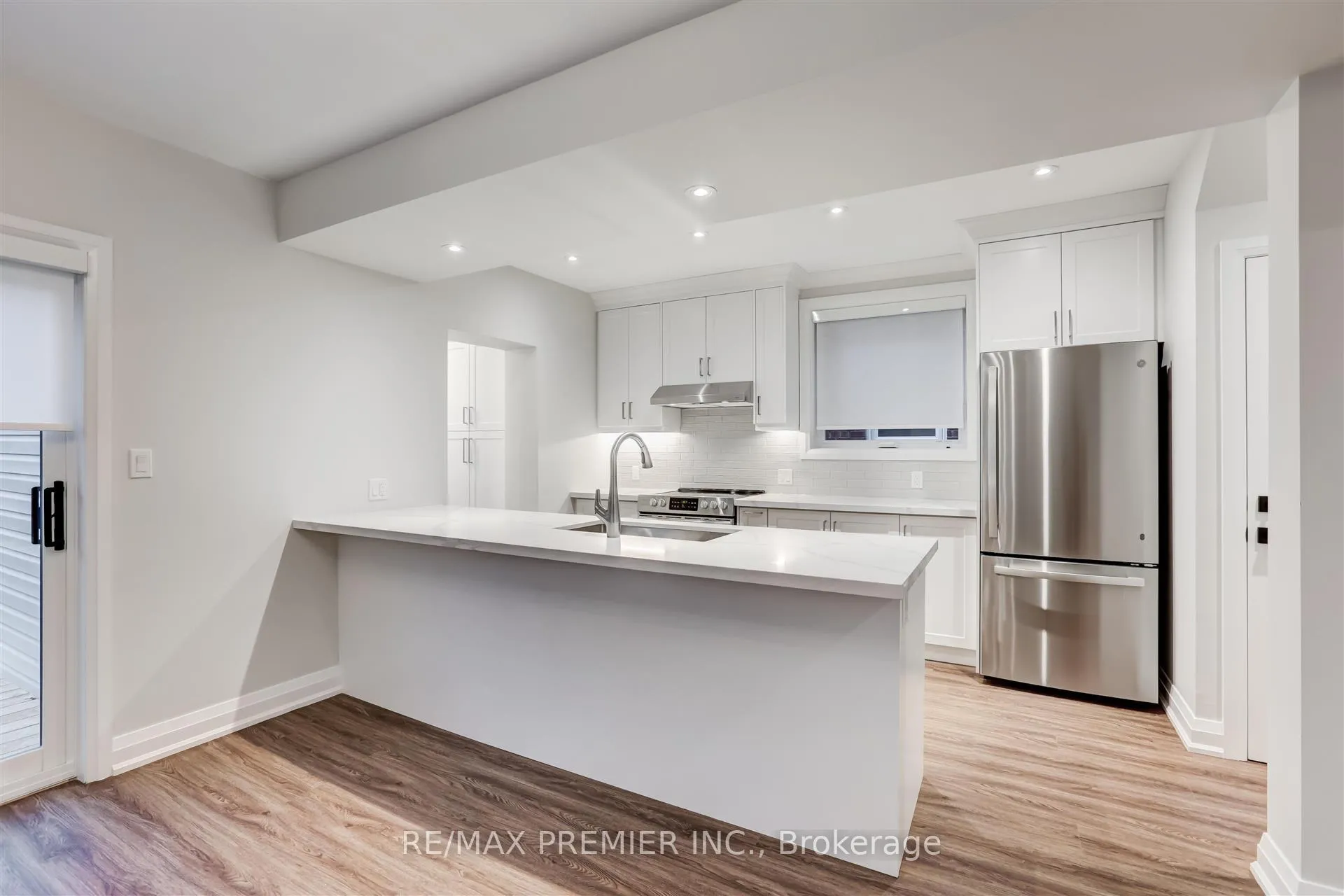 Photo 15 of 257 Westmount Avenue, Toronto, Oakwood Village — HOMEH