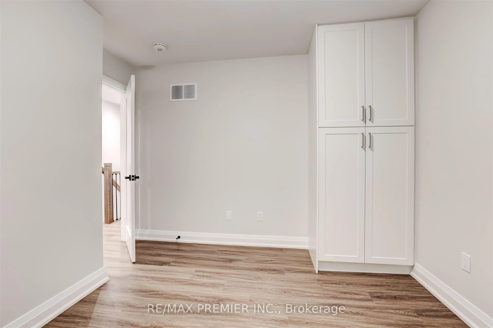 Photo 22 of 257 Westmount Avenue, Toronto, Oakwood Village — HOMEH