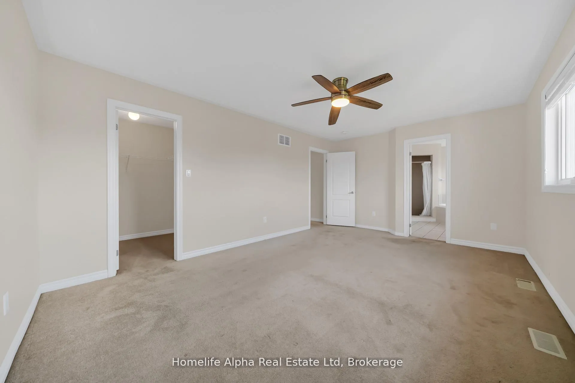 Photo 13 of 26 Jardine Street, Brock, Beaverton — HOMEH