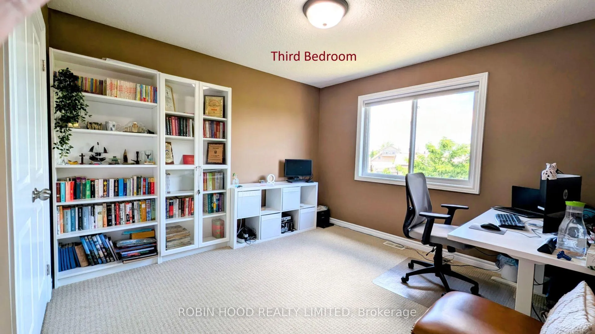 Photo 6 of Unit 2, 12 Rauch Court, Kitchener — HOMEH