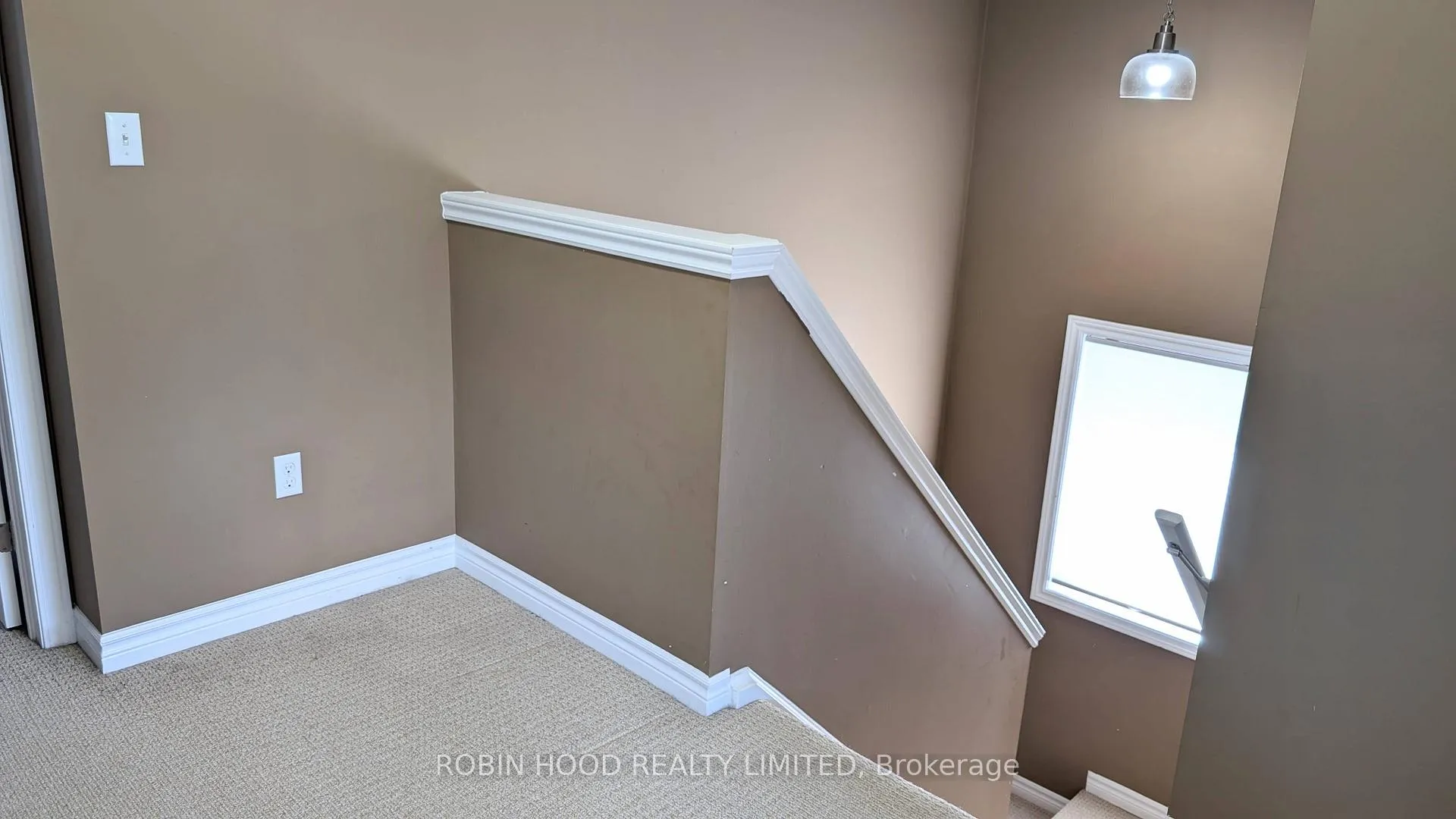 Photo 9 of Unit 2, 12 Rauch Court, Kitchener — HOMEH