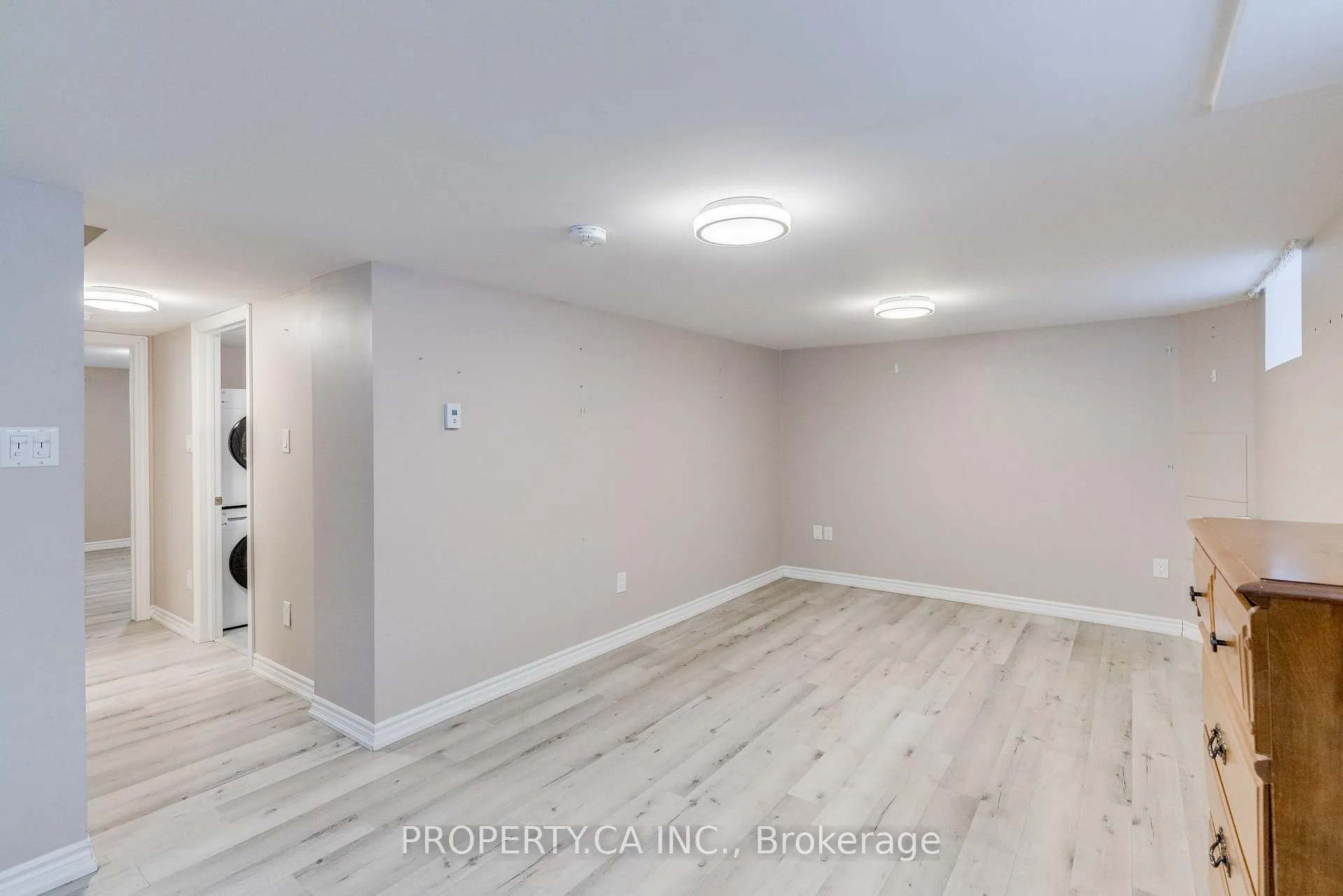 Photo 5 of 49 Arlington Boulevard, Kitchener, Stanley Park — HOMEH