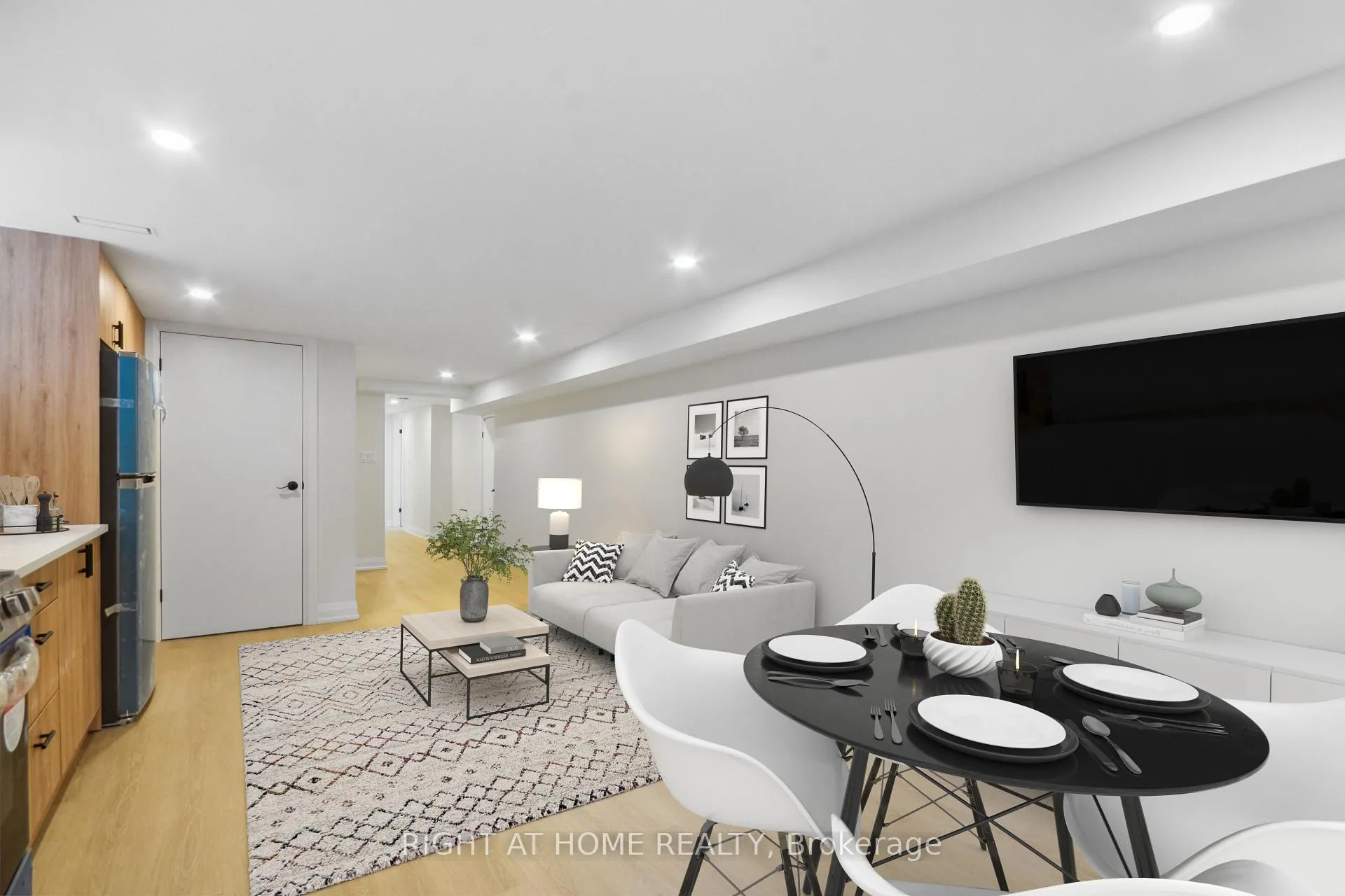 Front of Unit Lower, 131 Kenilworth Avenue