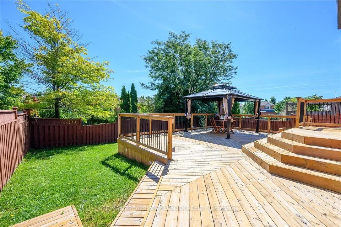 Photo 47 of 61 Hawkswood Trail, Hamilton, Carpenter — HOMEH