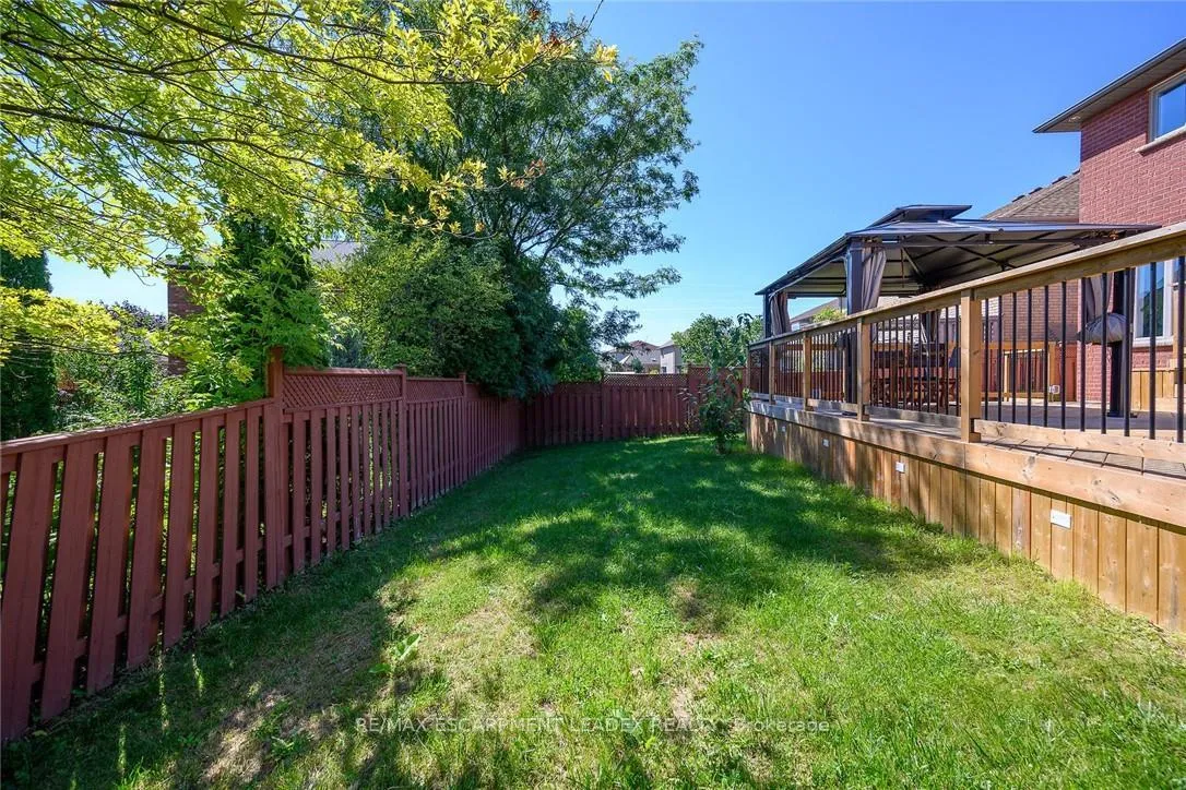 Photo 49 of 61 Hawkswood Trail, Hamilton, Carpenter — HOMEH
