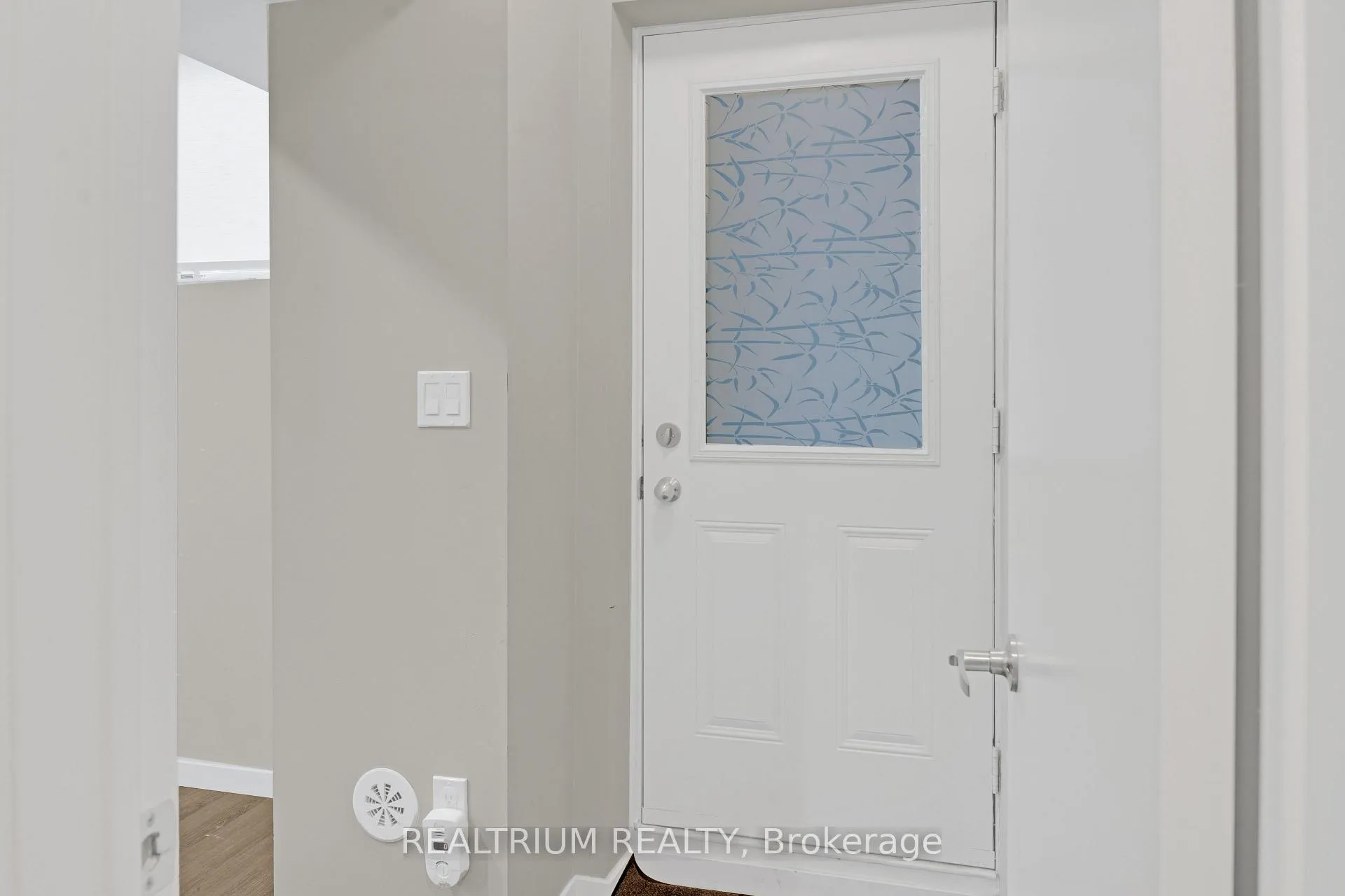 Photo 5 of Unit Lower, 36 Wuhan Lane, Markham, Wismer — HOMEH
