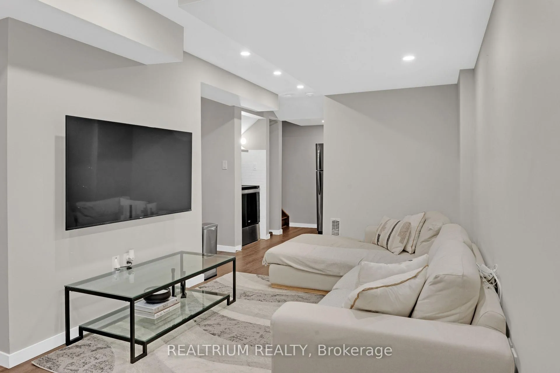 Photo 6 of Unit Lower, 36 Wuhan Lane, Markham, Wismer — HOMEH