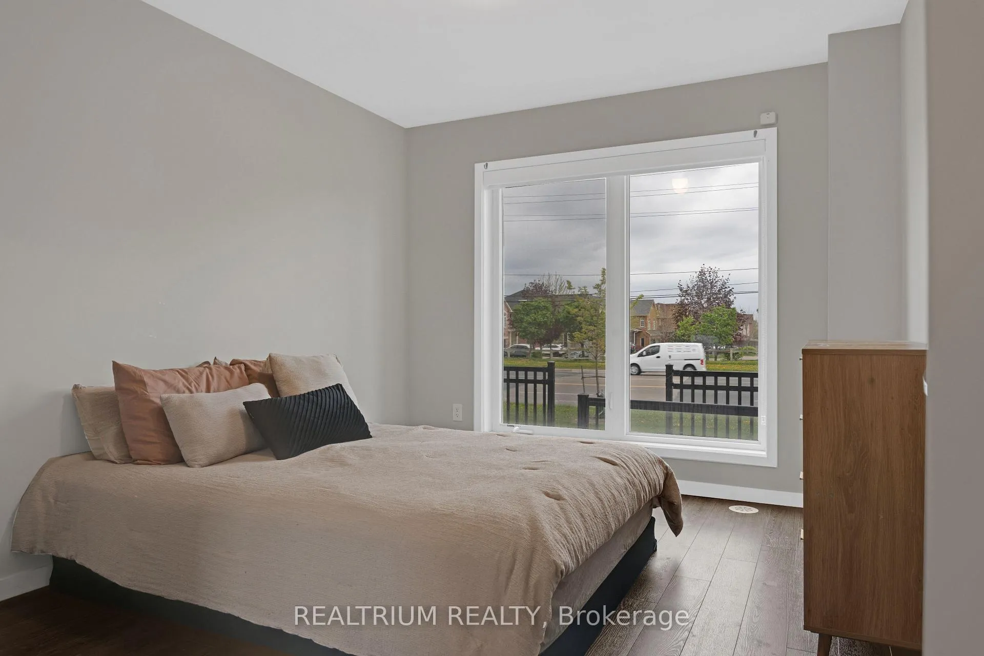 Photo 13 of Unit Lower, 36 Wuhan Lane, Markham, Wismer — HOMEH