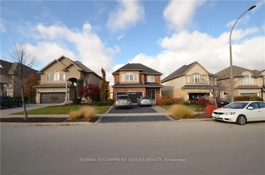 Photo 1 of Unit Main, 20 Chambers Drive, Hamilton, Ancaster — HOMEH