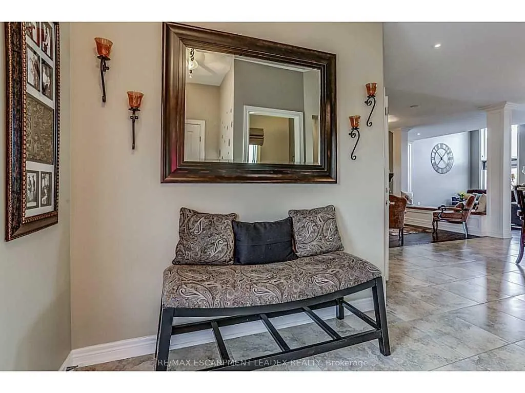 Photo 3 of Unit Main, 20 Chambers Drive, Hamilton, Ancaster — HOMEH