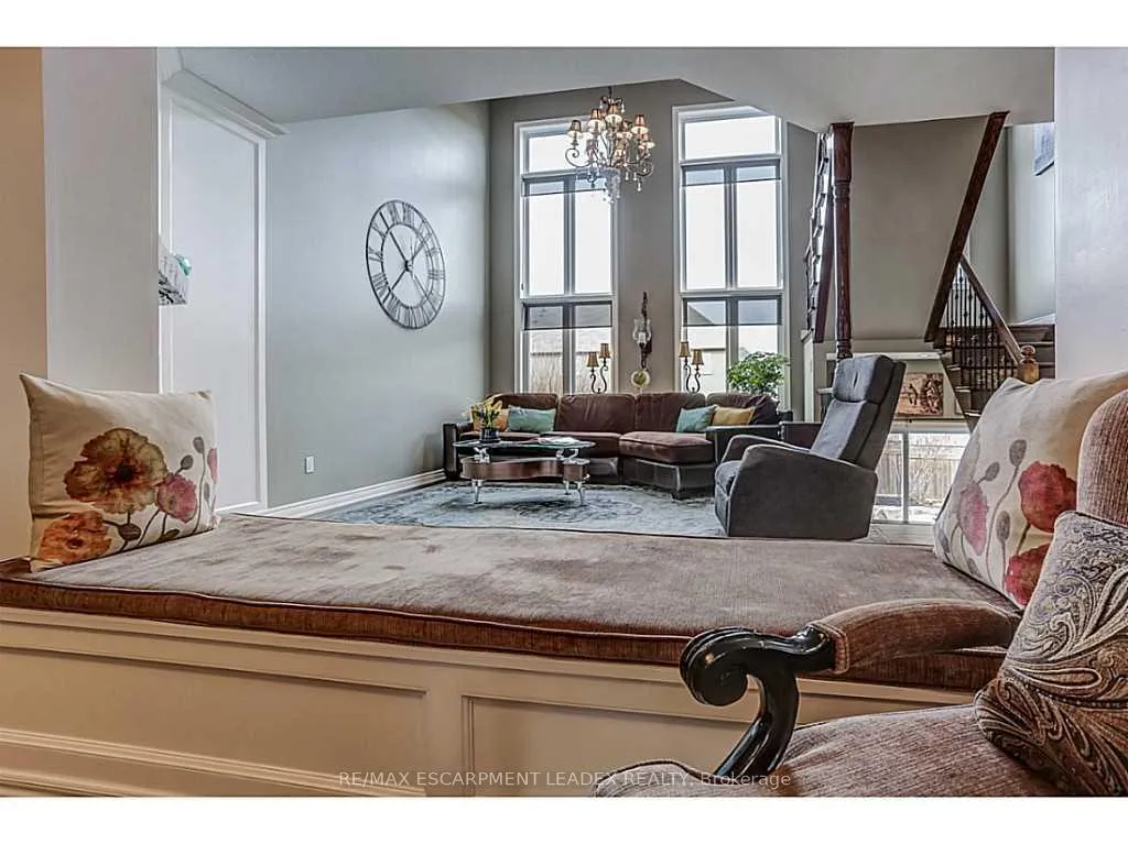 Photo 10 of Unit Main, 20 Chambers Drive, Hamilton, Ancaster — HOMEH