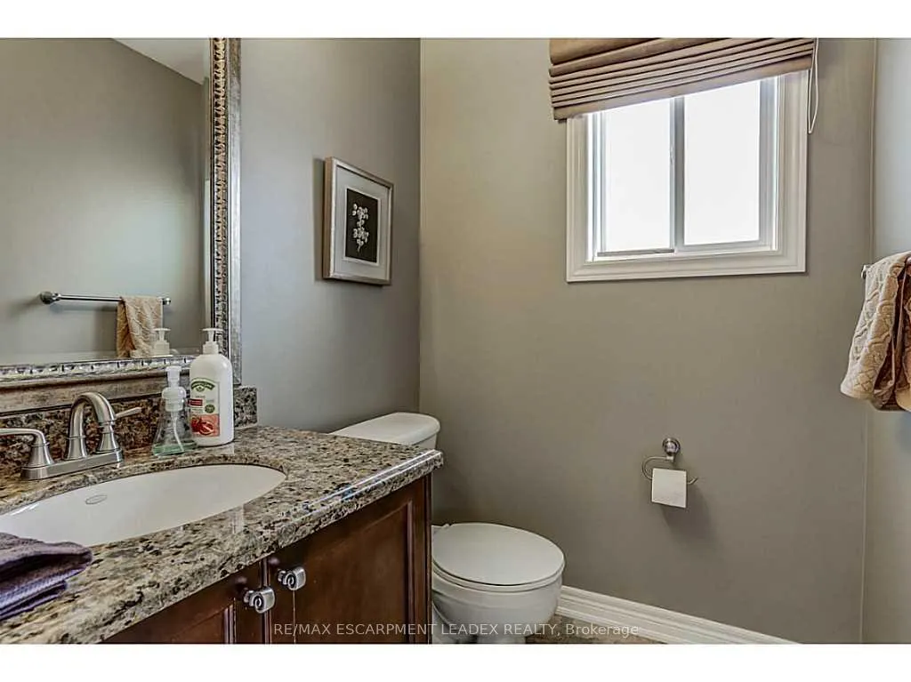 Photo 11 of Unit Main, 20 Chambers Drive, Hamilton, Ancaster — HOMEH