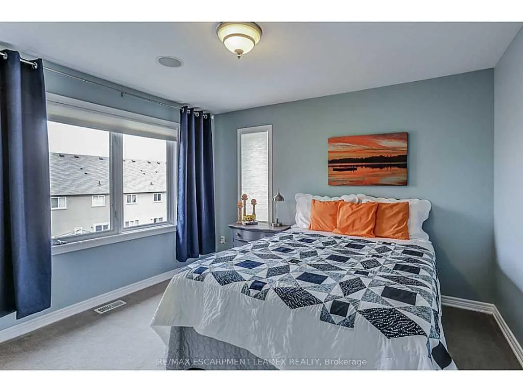 Photo 16 of Unit Main, 20 Chambers Drive, Hamilton, Ancaster — HOMEH