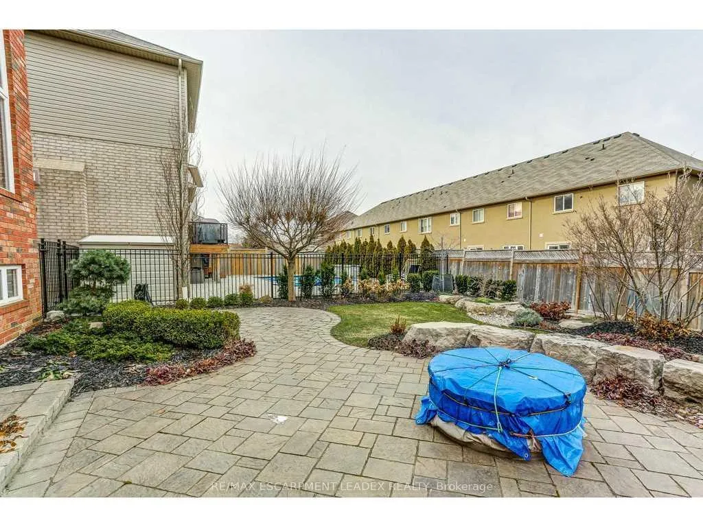 Photo 19 of Unit Main, 20 Chambers Drive, Hamilton, Ancaster — HOMEH